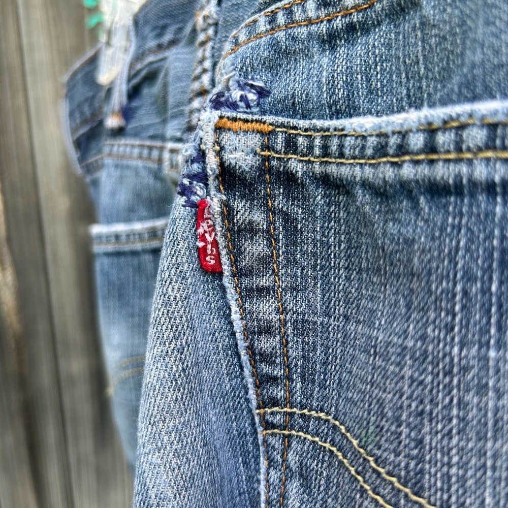 Levi's 559 Relaxed Fit Jeans - Picture 5 of 10